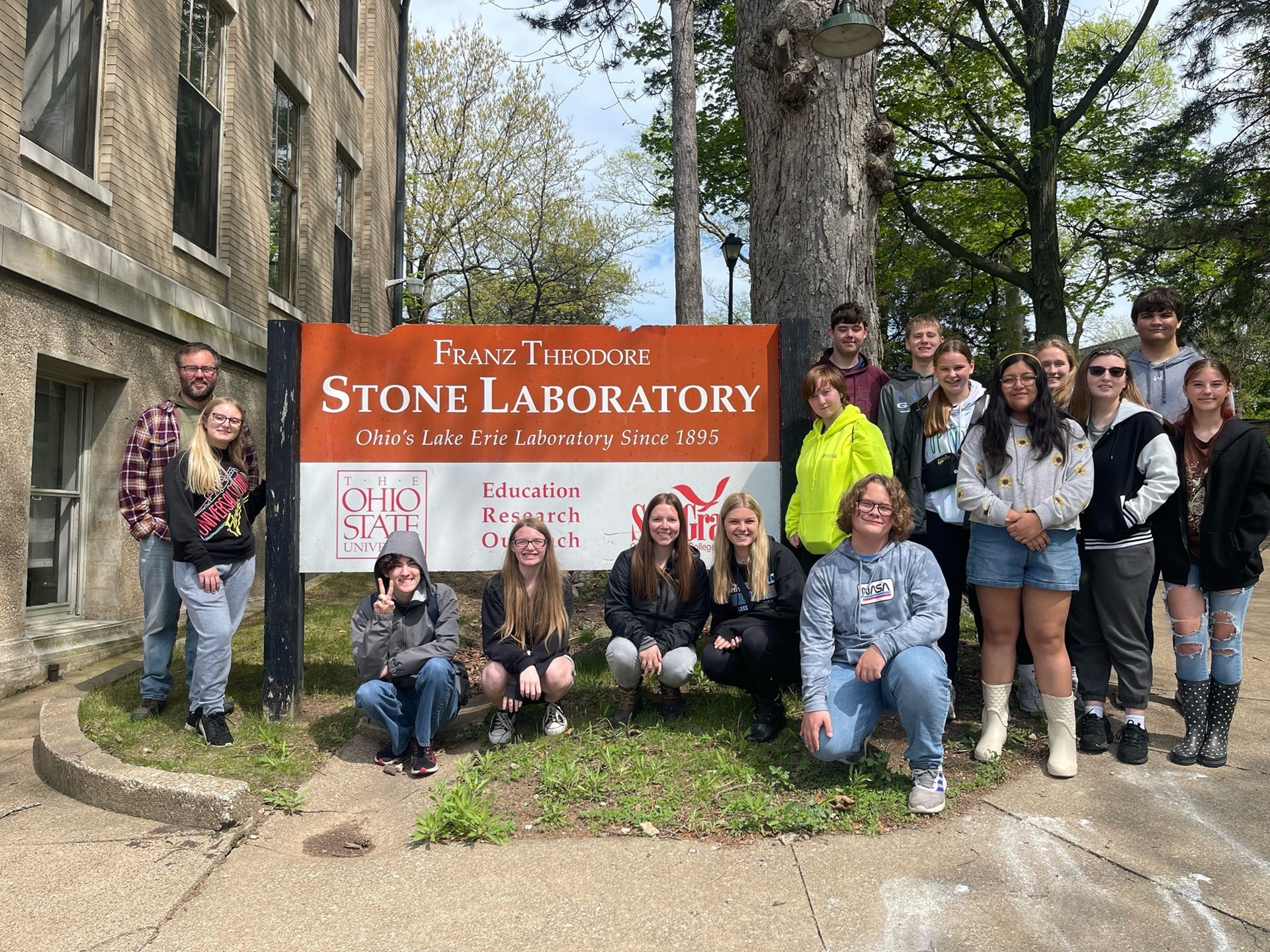 Stone lab field trip group photo. 